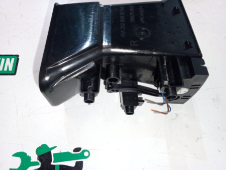 Mercedes-Benz / E-Class / Воздуховод салона