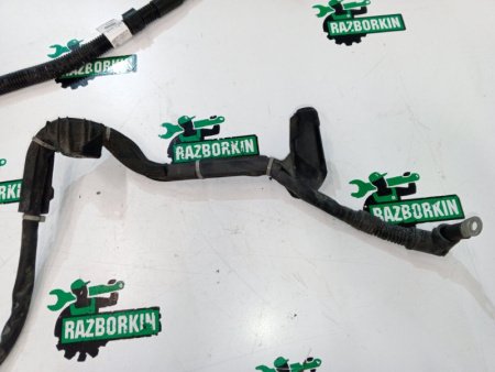 Mercedes-Benz / GLC 250d 4-matic / Провод генератора