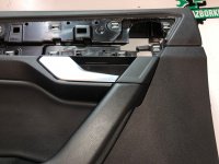Volkswagen / Touareg / Обшивка двери
