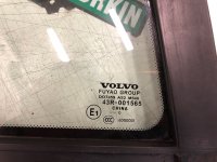 Volvo / S60 / Стекло двери (форточка)