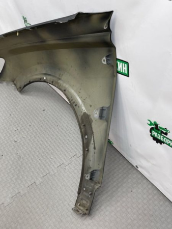 Audi / SQ8 / Крыло