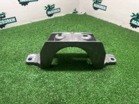 Land Rover / Range Rover / Кронштейн карданного вала