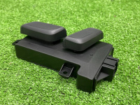 Audi / A4 / Блок управления сиденьем