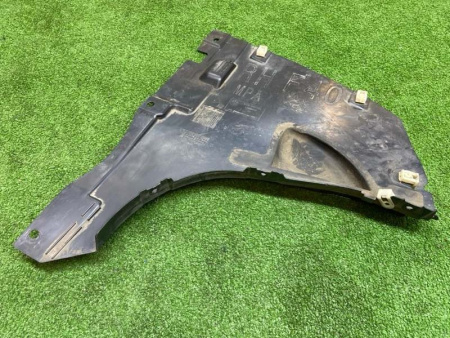 BMW / 1-Series / Пыльник бампера