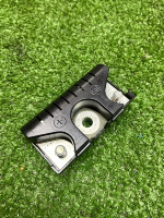 Audi / Q8 / Антенна