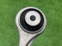 Audi / A4 / Рычаг подвески