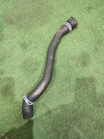 Audi / Q5 / Патрубок радиатора