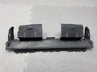 Audi / Q8 / Воздуховод радиатора