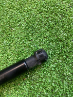 Chevrolet / Tahoe / Амортизатор крышки багажника