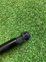 Chevrolet / Tahoe / Амортизатор крышки багажника