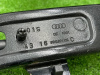 Audi / A4 / Кронштейн крыла