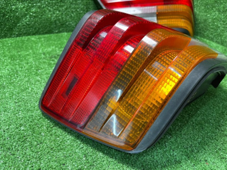 Mercedes-Benz / E-Class / Фонарь задний