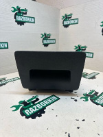 BMW / X1 / Бардачок