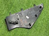 Audi / A6 / Накладка на торпедо