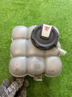 Volkswagen / Touareg / Бачок расширительный