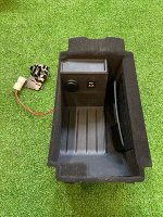 BMW / 7-Series / Беспроводная зарядка с подстаканником