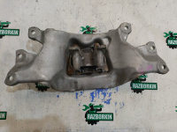 Audi / A6 / Опора кпп