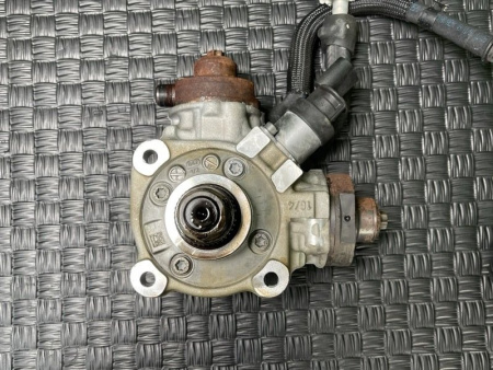 Volkswagen / Touareg / Тнвд (Топливный насос высокого давления)