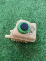 Porsche / Cayenne / Бачок гидроусилителя руля