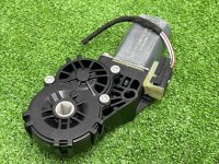 Volkswagen / Touareg / Моторчик регулировки сиденья