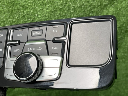 Audi / A8 / Блок управления мультимедиа