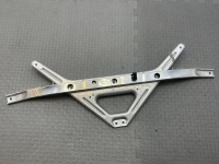 Audi / Q8 / Распорка кузова