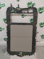 BMW / X3 / Панорамная крыша