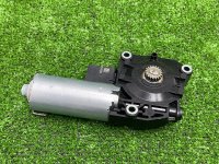 Audi / A7 / Моторчик люка