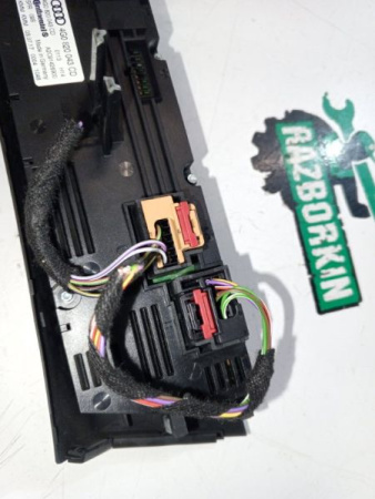 Audi / A6 / Блок управления климат-контролем
