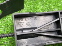 Volkswagen / Touareg / Кронштейн радиатора