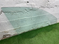 BMW / 1-Series / Стекло двери