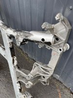 BMW / ALPINA B10 / Подрамник