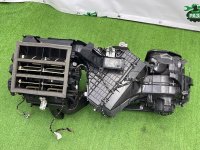 Volkswagen / Touareg / Печка салона