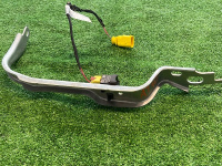 Audi / A6 / Кронштейн крепления крыла