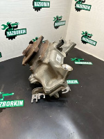 Audi / Q7 / Кулак поворотный