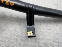 Mercedes-Benz / 300E / Кронштейн