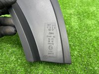 Volkswagen / Touareg / Накладка фонаря