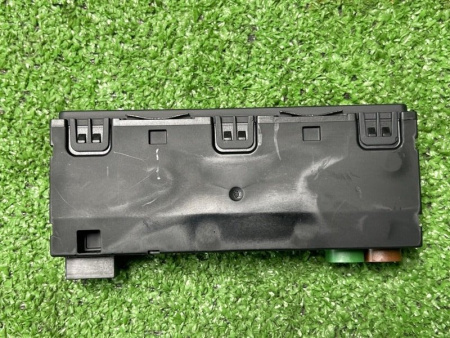 Audi / A6 / USB Разъем