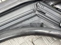 Audi / A6 / Уплотнитель стекла двери