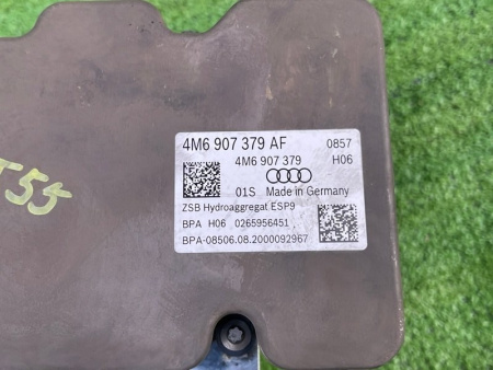 Audi / SQ8 / Блок ABS