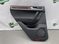 Volkswagen / Touareg / Обшивка двери