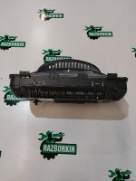 BMW / X5 / Панель приборов