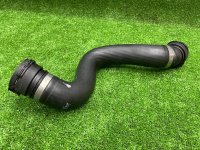 BMW / 7-Series / Патрубок радиатора