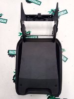 Volkswagen / Touareg / Подлокотник Volkswagen / Touareg / Подлокотник