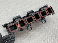 Volkswagen / Touareg / Коллектор впускной