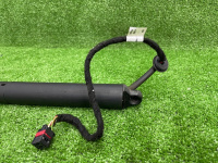 Porsche / Cayenne / привод крышки багажника