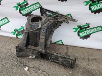 BMW / X1 / Лонжерон