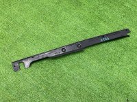 Audi / A4 / Пыльник крыла