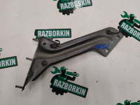 Audi / Q5 / Кронштейн крыла