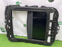 Audi / Q8 / Панорамная крыша